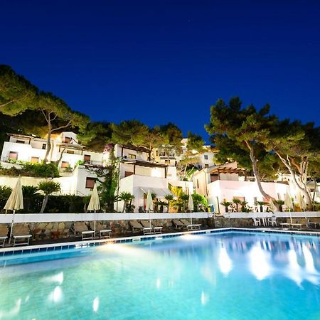 Villaggio Stella Del Sud & Resort Pisciotta Bagian luar foto